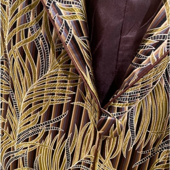 SILK Formal Jacket - Picture 3 of 8